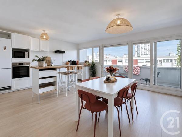 Appartement T5 à vendre  5 pièces - 100 m 2   BREST  - 29