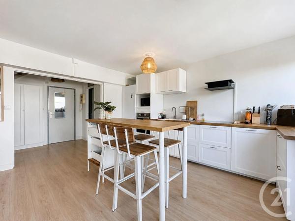 Appartement T5 à vendre  5 pièces - 100 m 2   BREST  - 29