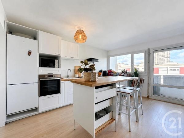 Appartement T5 à vendre  5 pièces - 100 m 2   BREST  - 29