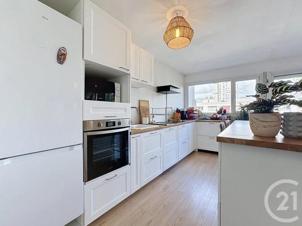Appartement T5 à vendre  5 pièces - 100 m 2   BREST  - 29