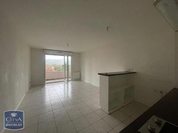 Appartement à louer 2 pièces 46.58m² Billère (64140)