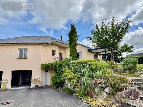 Maison individuelle à vendre à Naucelle dans l'Aveyron (12800), ref : 1061-12013