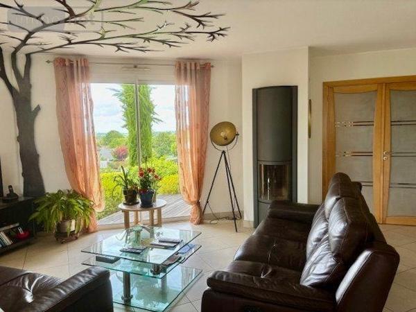 Maison individuelle à vendre à Naucelle dans l'Aveyron (12800), ref : 1061-12013