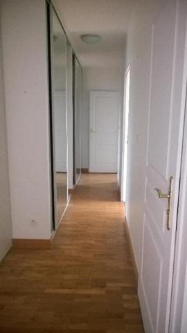 Appartement à louer 3 pièces 64m²