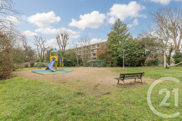 Appartement F4 à vendre  4 pièces - 90,63 m2 FONTENAY SOUS BOIS - 94