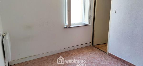 Local 67 m² à Saintes-Maries-de-la-Mer 13460