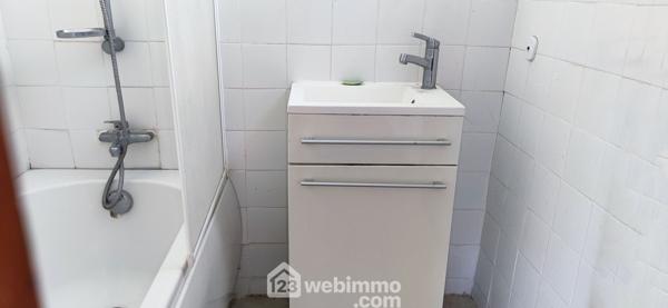 Local 67 m² à Saintes-Maries-de-la-Mer 13460