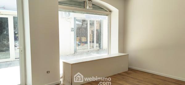 Local 67 m² à Saintes-Maries-de-la-Mer 13460
