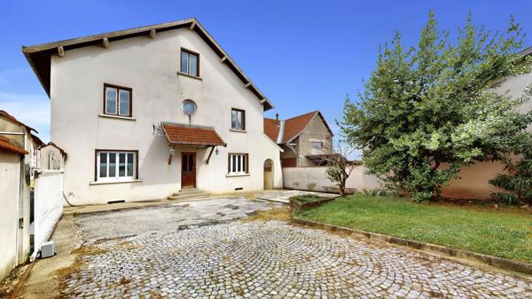 Rillieux-la-Pape (69140) VANCIA MAISON 165 m² 4 CHAMBRES SUR TERRAIN CLOS DE 392 m²