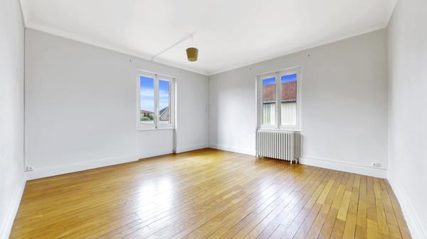 Rillieux-la-Pape (69140) VANCIA MAISON 165 m² 4 CHAMBRES SUR TERRAIN CLOS DE 392 m²