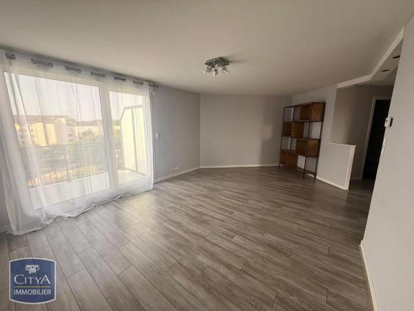 Appartement à louer 2 pièces 50.1m² Caen (14000)