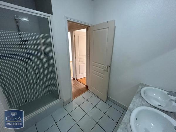 Appartement à louer 3 pièces 71.6m² Châteauroux (36000)
