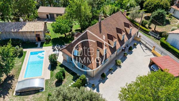 PRIGONRIEUX : Magnifique périgourdine 12 pièces de 331m² avec piscine et accès dordogne
