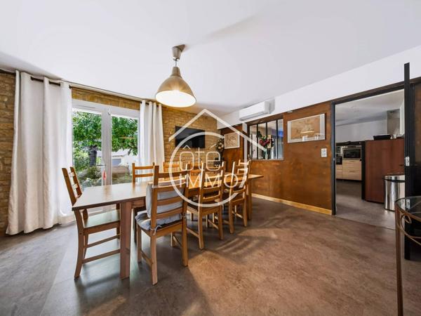 PRIGONRIEUX : Magnifique périgourdine 12 pièces de 331m² avec piscine et accès dordogne