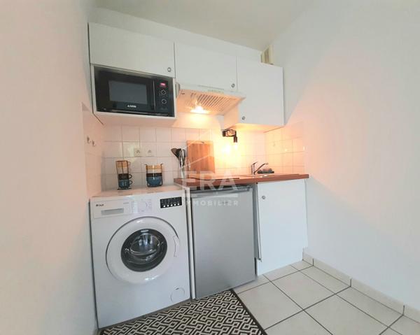 PAU Berlioz - T2  meublé de 31m² avec place de parking et terrasse