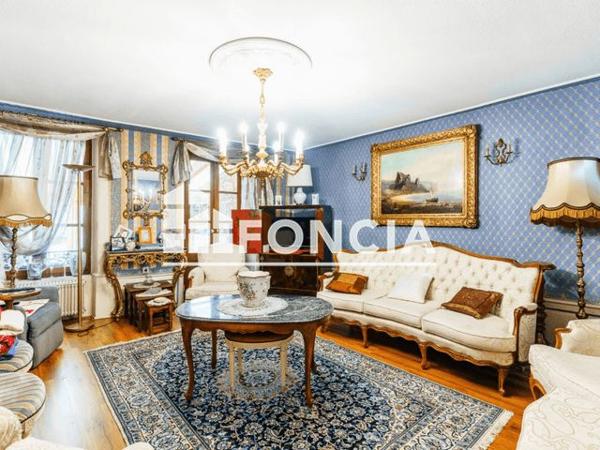 À vendre Maison 8 pièces 470 m² - Longuyon 54260