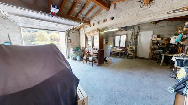 Maison proche de CARCASSONNE avec grand garage