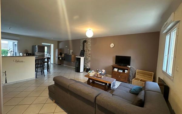 Maison à vendre    5 pièces •  Le Breuil