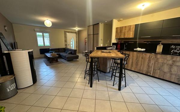 Maison à vendre    5 pièces •  Le Breuil