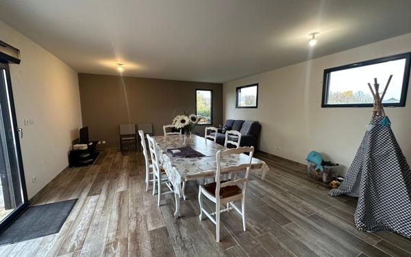 Maison à vendre    5 pièces •  Le Breuil