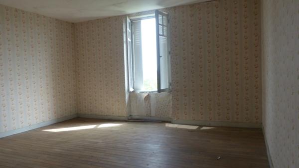 Dpt Deux Sèvres (79), à vendre AVAILLES THOUARSAIS maison P4