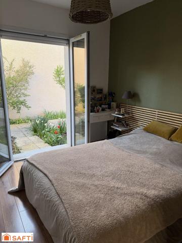 Villa lumineuse avec piscine