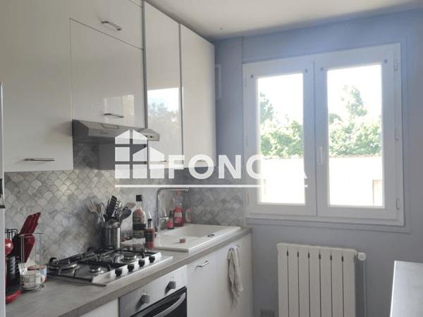 Location Appartement 3 pièces 62.08 m² - 71 Rue Mathieu de la. Drome Valence 26000