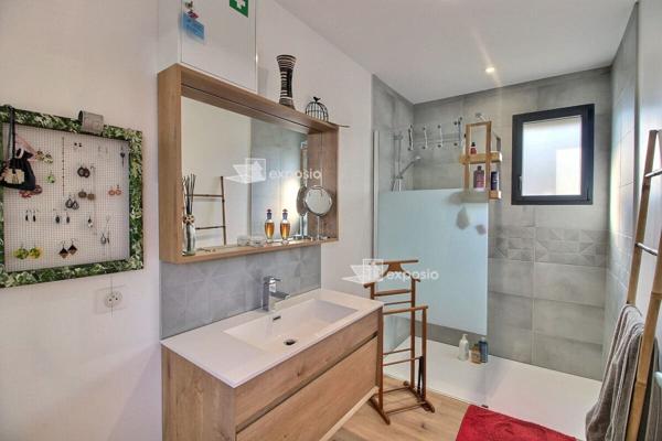 Maison 3 chambres écologique en bois – 128 m² de plain-pied