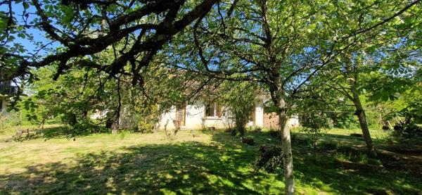 RARE environ 1 000 m² de terrain au calme à 15 min de Rodez