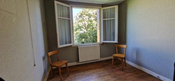 RARE environ 1 000 m² de terrain au calme à 15 min de Rodez