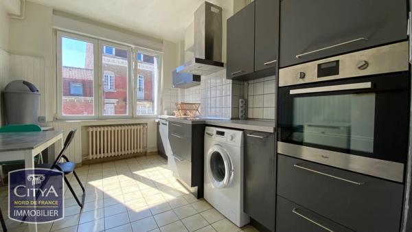 Appartement à louer 4 pièces 74.62m² Douai (59500)