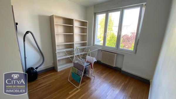 Appartement à louer 4 pièces 74.62m² Douai (59500)