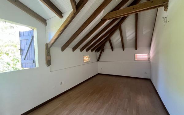 Maison à louer    3 pièces •  Sainte-Marie