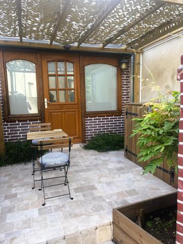 Maison 2 ch, rénovée, terrasse, tram à pied