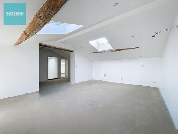 Appartement à vendre T2 rénové 53m² avec parking, centre Villefranche De Lauragais