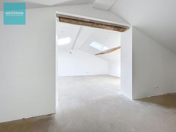 Appartement à vendre T2 rénové 53m² avec parking, centre Villefranche De Lauragais