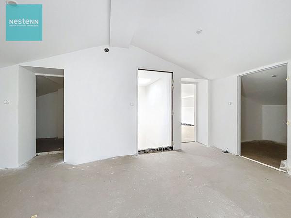 Appartement à vendre T2 rénové 53m² avec parking, centre Villefranche De Lauragais