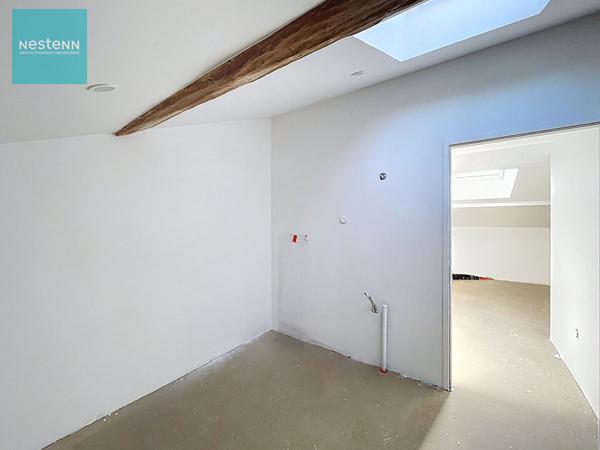 Appartement à vendre T2 rénové 53m² avec parking, centre Villefranche De Lauragais