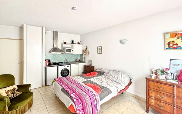 Appartement à vendre    1 pièce • 27,93 m2 Saint-Jean