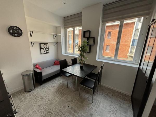 A LOUER : T1 à LILLE • Rue Charles de Muyssaert - Vauban • 665 € CC • Réf. G359-20