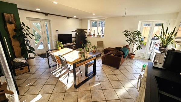 Houdan 7 mn / Proche Gambais / Maison 2 chambres dans un village prisé du 78