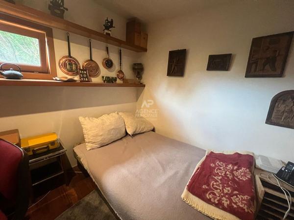 Fond de Commerce Type Entrepot Menuiserie HOUILLES + Cession 90 000 € **  - Référence  898