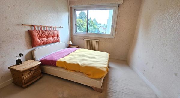 T3 avec balcons et 3 parkings à CHARTRES (28)