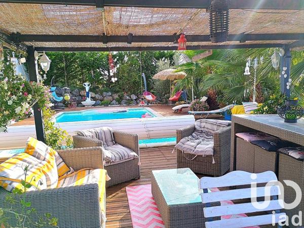 Maison traditionnelle 8 pièces de 225 m² à Saint-Ybars (09210)