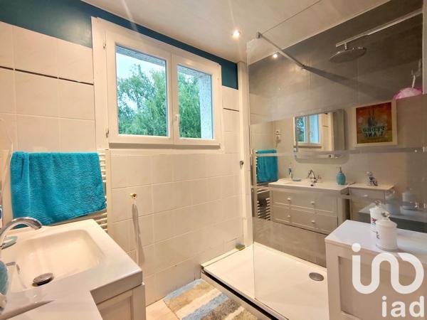 Maison traditionnelle 8 pièces de 225 m² à Saint-Ybars (09210)