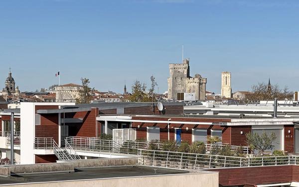 Appartement à vendre    4 pièces •  La Rochelle