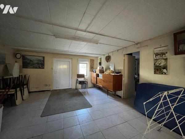 Maison d'habitation d'environ 90 m² habitables sur un terrain de 458 m².