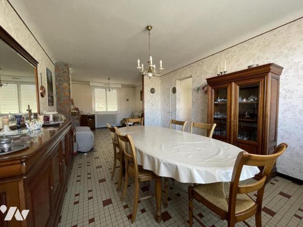 Maison d'habitation d'environ 90 m² habitables sur un terrain de 458 m².