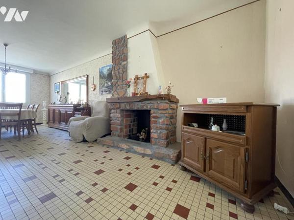 Maison d'habitation d'environ 90 m² habitables sur un terrain de 458 m².