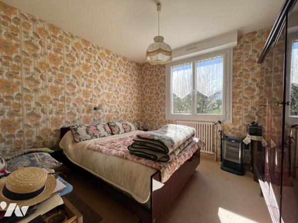 Maison d'habitation d'environ 90 m² habitables sur un terrain de 458 m².